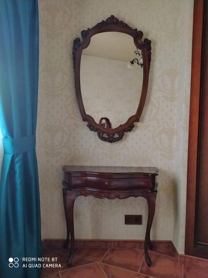 Hotel Rural El Nogal 마드로나 외부 사진