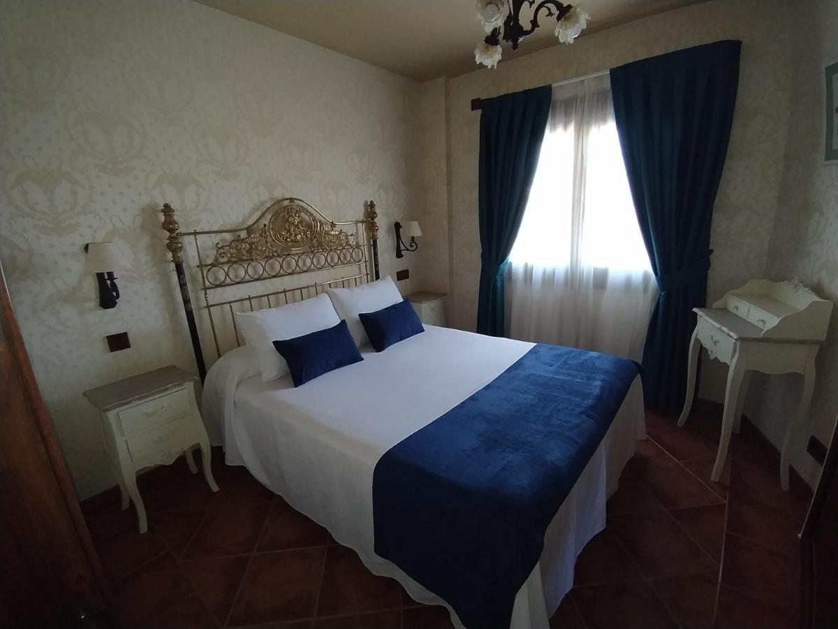 Hotel Rural El Nogal 마드로나 외부 사진